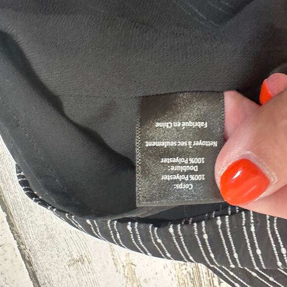 ASTR the Label Swiss Dot Dress XS | Black & White | NWT | MSRP $118 Feminine - Picture 10 of 10